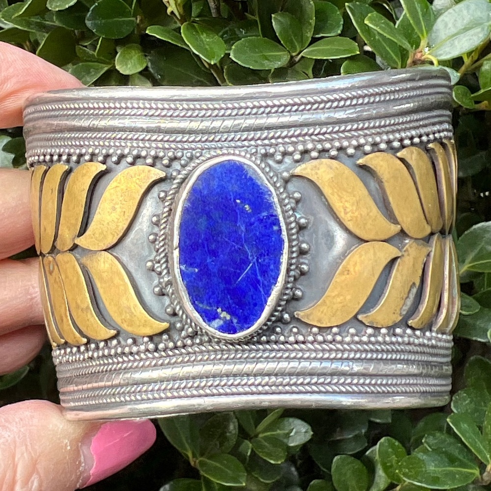 VINTAGE 925 STERLING SILVER OVAL LAPIS WIDE CUFF BRACELET HEAVY ARTISAN UNIQUE